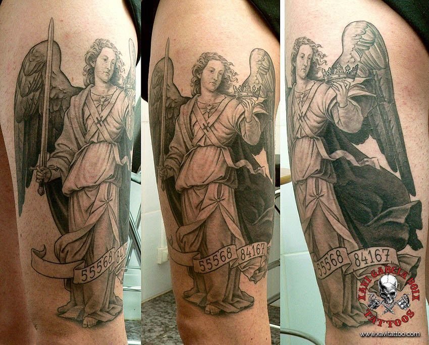 Tatuaje realista de Ángel de la guarda en Valencia por Xavi García Boix