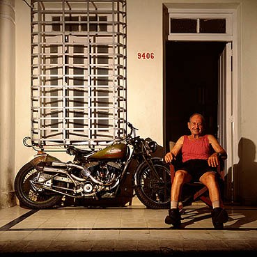 Gonzalo Bernardo con su Indian Chief de 1937, Habana Harleys