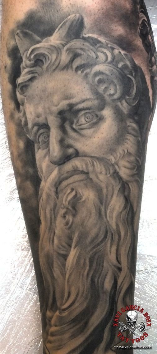 Tatuaje realista de Moisés de Miguel Ángel (II) en Valencia por Xavi García Boix