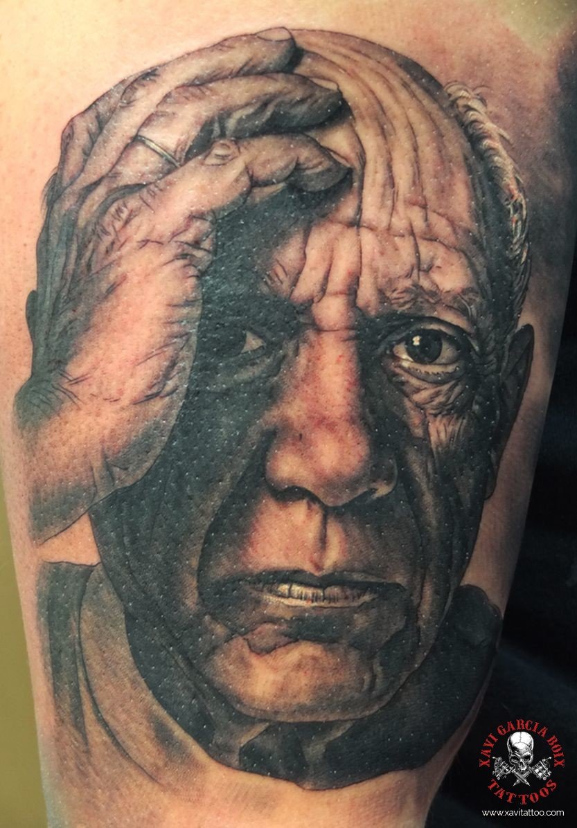 Tatuaje retrato realista de Pablo Picasso en Valencia por Xavi García Boix
