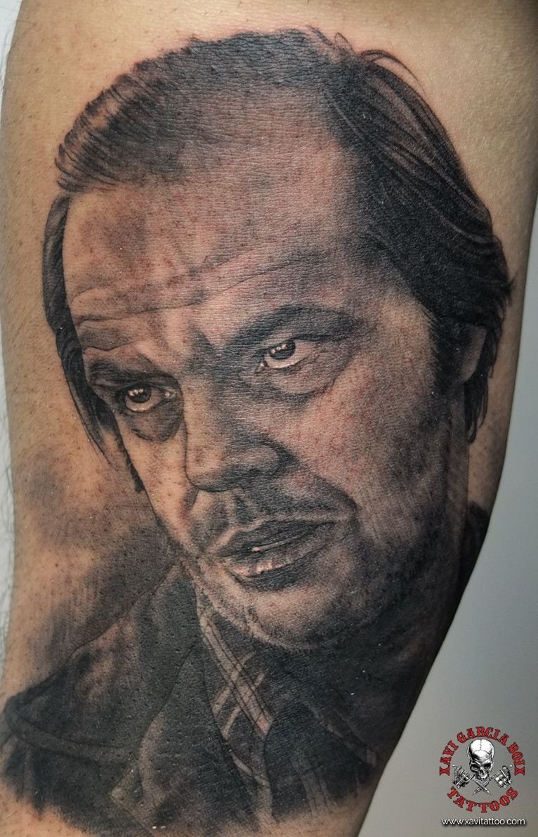 Tatuaje retrato realista de El Resplandor (II) en Valencia por Xavi García Boix