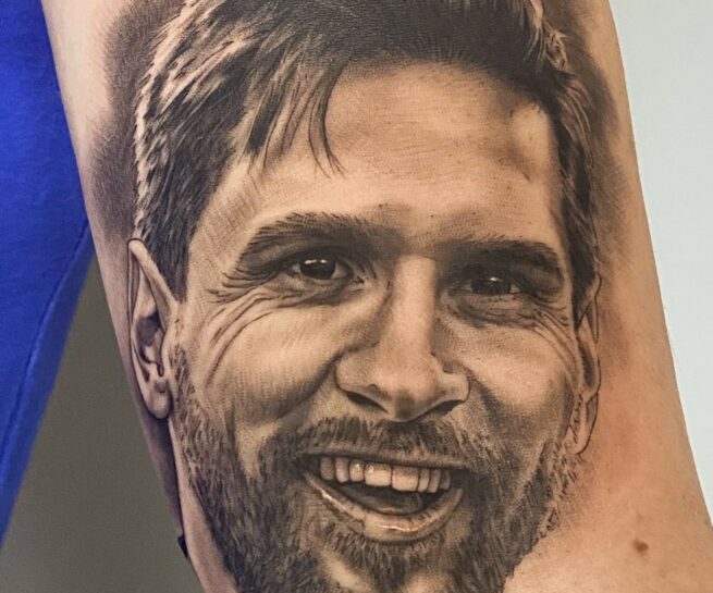 Tatuaje retrato de Leo Messi