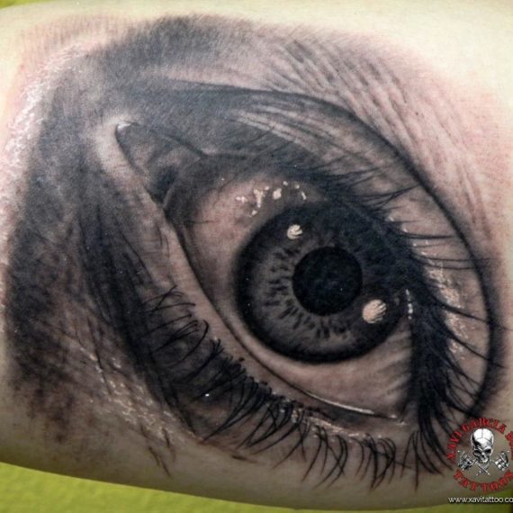 xavi garcia boix tattoo retrato realismo portrait realism tatuaje valencia diversos randomojo eye