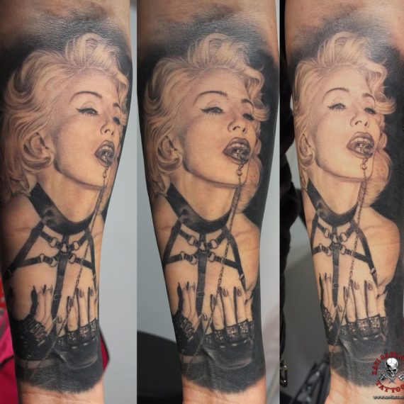 xavi garcia boix tattoo retrato realismo portrait realism tatuaje valencia tatuajes personajes famosos famous characters MADONNA-03